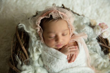 Newborn baby photography
Loomi Photography