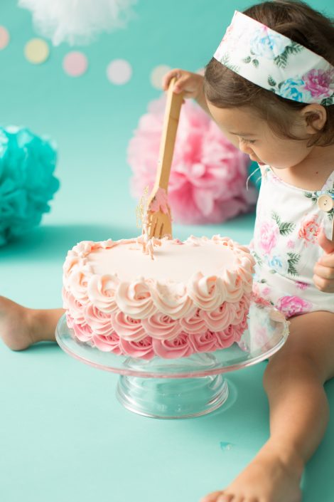 Baby photography  
Cake Smash 
Loomi Photography