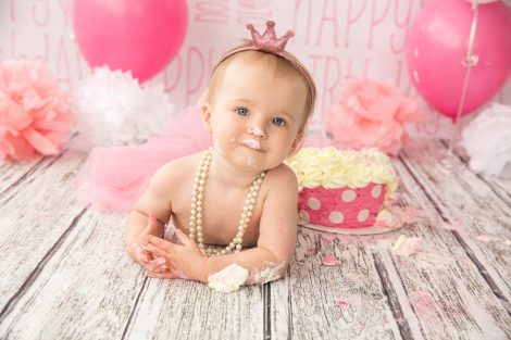 Baby photography  
Cake Smash 
Loomi Photography